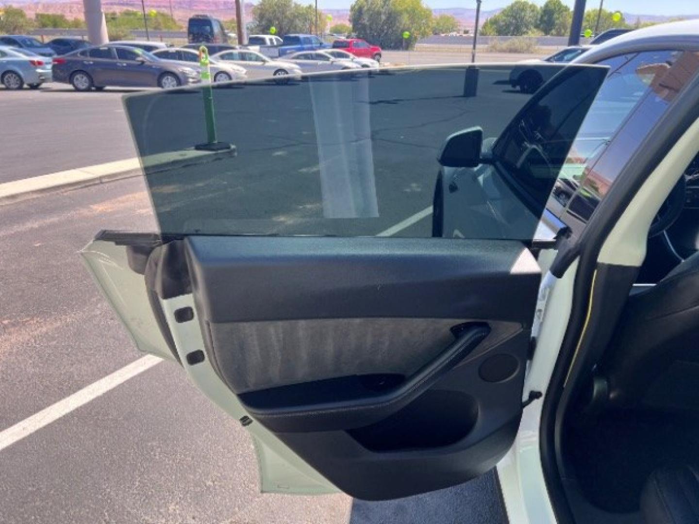 2020 Pearl White Multi-Coat /Black Tesla Model Y Long Range Dual Motor All-Wheel Drive (5YJYGDEE3LF) with an ELECTRIC engine, Electric transmission, located at 1865 East Red Hills Pkwy, St. George, 84770, (435) 628-0023, 37.120850, -113.543640 - Tesla Model Y All Wheel Drive HW3 and 5 Seats, Great tires. Every Tesla we sell has had cabin air filter replaced, radiator cleaned, fluids topped AND comes with a mobile charging kit! Battery is healthy and gets 267 on full Charge. Recurrent Range Score: Good 89% Clean title, 2 owners No accid- Photo#20