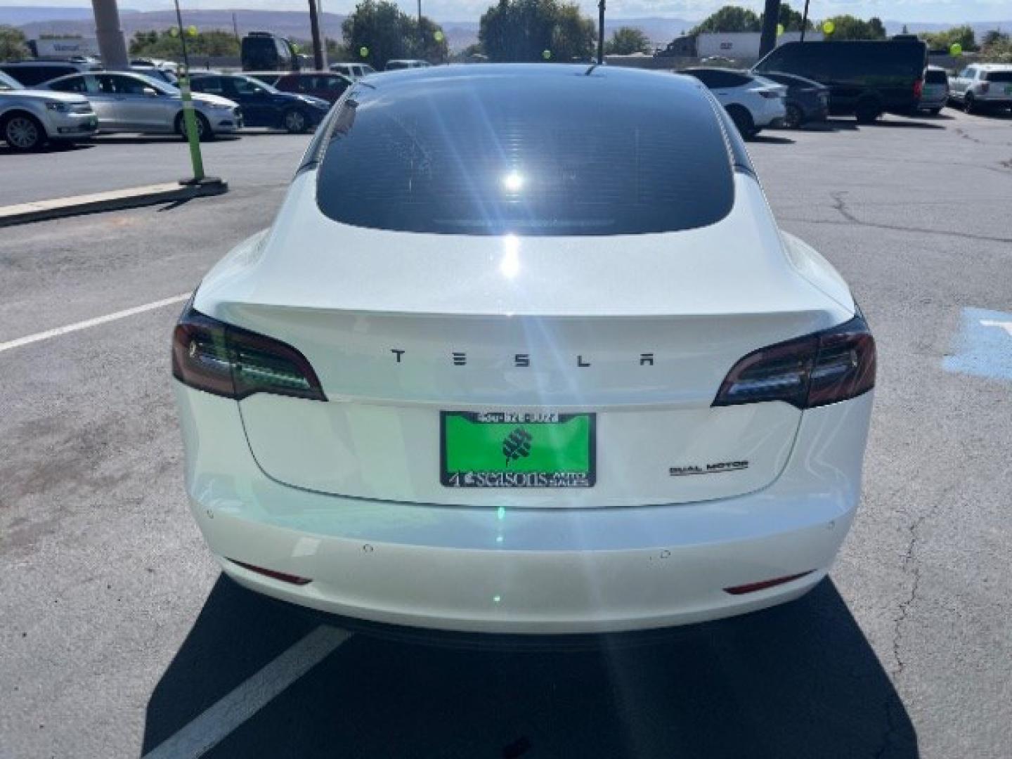 2021 Pearl White Multi-Coat /Black Tesla Model 3 Long Range Dual Motor All-Wheel Drive (5YJ3E1EB1MF) with an ELECTRIC engine, Electric transmission, located at 1865 East Red Hills Pkwy, St. George, 84770, (435) 628-0023, 37.120850, -113.543640 - Very affordable Tesla Model 3 All Wheel Drive, Acceleration boost paid for! HW3 and 5 Seats Interior and exterior in great condition. Ready to roll Every Tesla we sell has had cabin air filter replaced, radiator cleaned, fluids topped AND comes with a mobile charging kit! Battery is healthy and ge- Photo#7