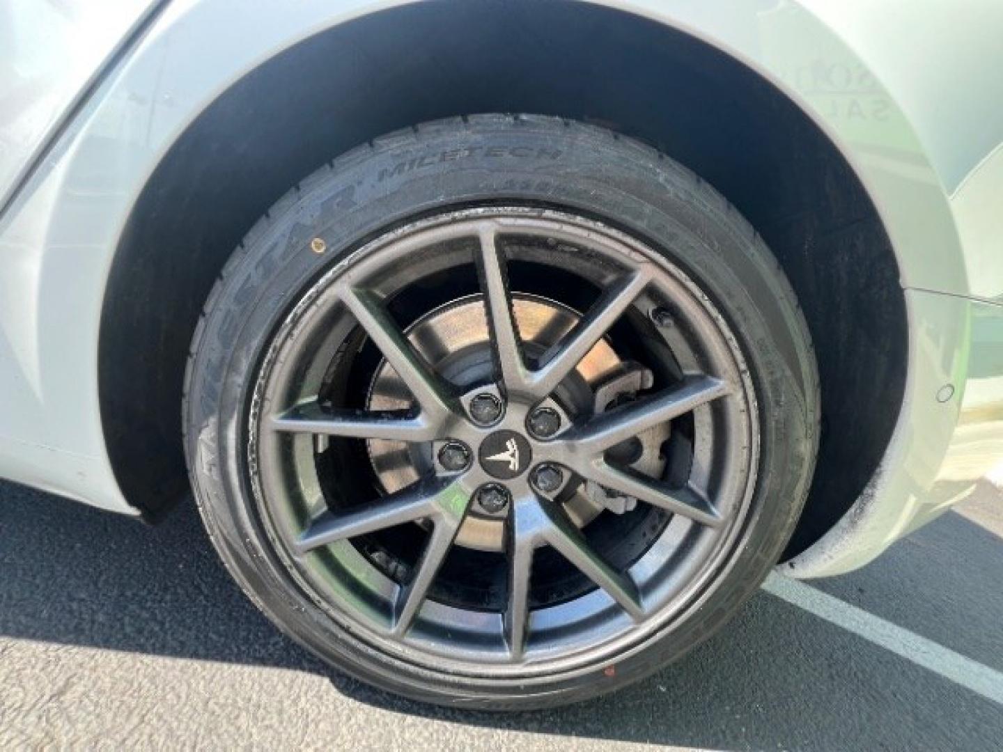 2021 Pearl White Multi-Coat /Black Tesla Model 3 Long Range Dual Motor All-Wheel Drive (5YJ3E1EB1MF) with an ELECTRIC engine, Electric transmission, located at 1865 East Red Hills Pkwy, St. George, 84770, (435) 628-0023, 37.120850, -113.543640 - Very affordable Tesla Model 3 All Wheel Drive, Acceleration boost paid for! HW3 and 5 Seats Interior and exterior in great condition. Ready to roll Every Tesla we sell has had cabin air filter replaced, radiator cleaned, fluids topped AND comes with a mobile charging kit! Battery is healthy and ge- Photo#10