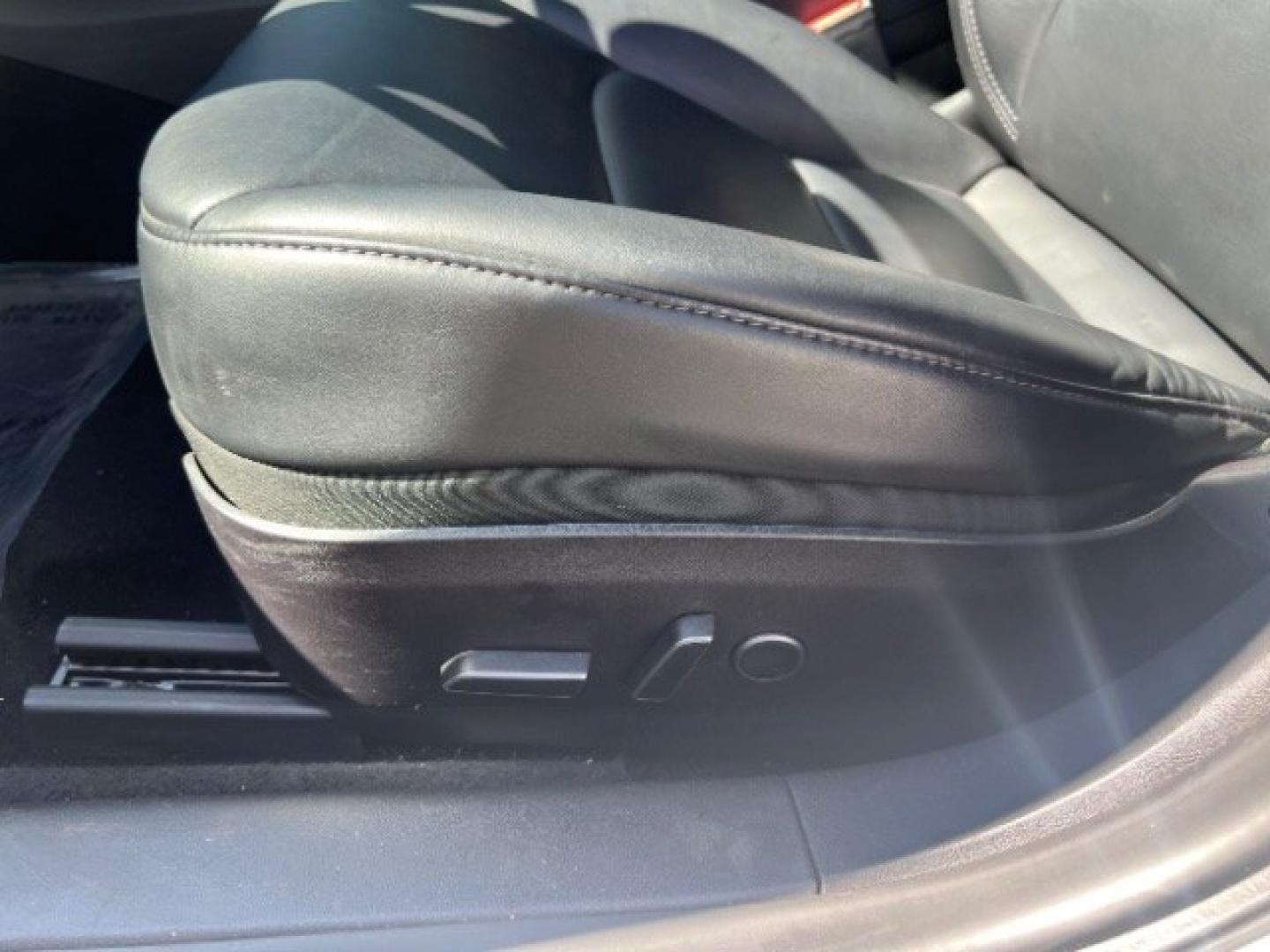 2021 Pearl White Multi-Coat /Black Tesla Model 3 Long Range Dual Motor All-Wheel Drive (5YJ3E1EB1MF) with an ELECTRIC engine, Electric transmission, located at 1865 East Red Hills Pkwy, St. George, 84770, (435) 628-0023, 37.120850, -113.543640 - Very affordable Tesla Model 3 All Wheel Drive, Acceleration boost paid for! HW3 and 5 Seats Interior and exterior in great condition. Ready to roll Every Tesla we sell has had cabin air filter replaced, radiator cleaned, fluids topped AND comes with a mobile charging kit! Battery is healthy and ge- Photo#15