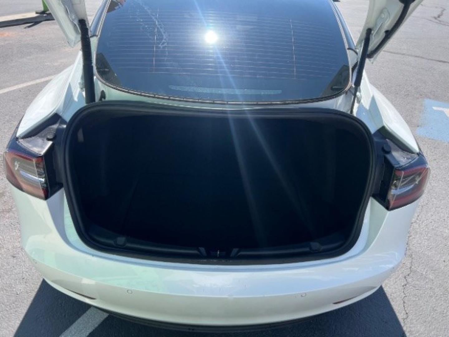 2021 Pearl White Multi-Coat /Black Tesla Model 3 Long Range Dual Motor All-Wheel Drive (5YJ3E1EB1MF) with an ELECTRIC engine, Electric transmission, located at 1865 East Red Hills Pkwy, St. George, 84770, (435) 628-0023, 37.120850, -113.543640 - Very affordable Tesla Model 3 All Wheel Drive, Acceleration boost paid for! HW3 and 5 Seats Interior and exterior in great condition. Ready to roll Every Tesla we sell has had cabin air filter replaced, radiator cleaned, fluids topped AND comes with a mobile charging kit! Battery is healthy and ge- Photo#23