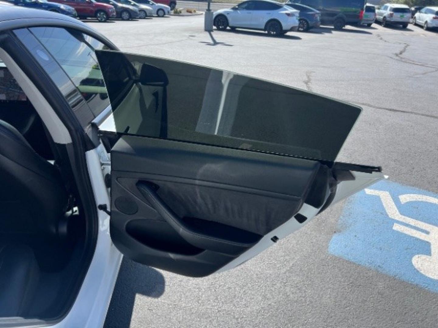 2021 Pearl White Multi-Coat /Black Tesla Model 3 Long Range Dual Motor All-Wheel Drive (5YJ3E1EB1MF) with an ELECTRIC engine, Electric transmission, located at 1865 East Red Hills Pkwy, St. George, 84770, (435) 628-0023, 37.120850, -113.543640 - Very affordable Tesla Model 3 All Wheel Drive, Acceleration boost paid for! HW3 and 5 Seats Interior and exterior in great condition. Ready to roll Every Tesla we sell has had cabin air filter replaced, radiator cleaned, fluids topped AND comes with a mobile charging kit! Battery is healthy and ge- Photo#24
