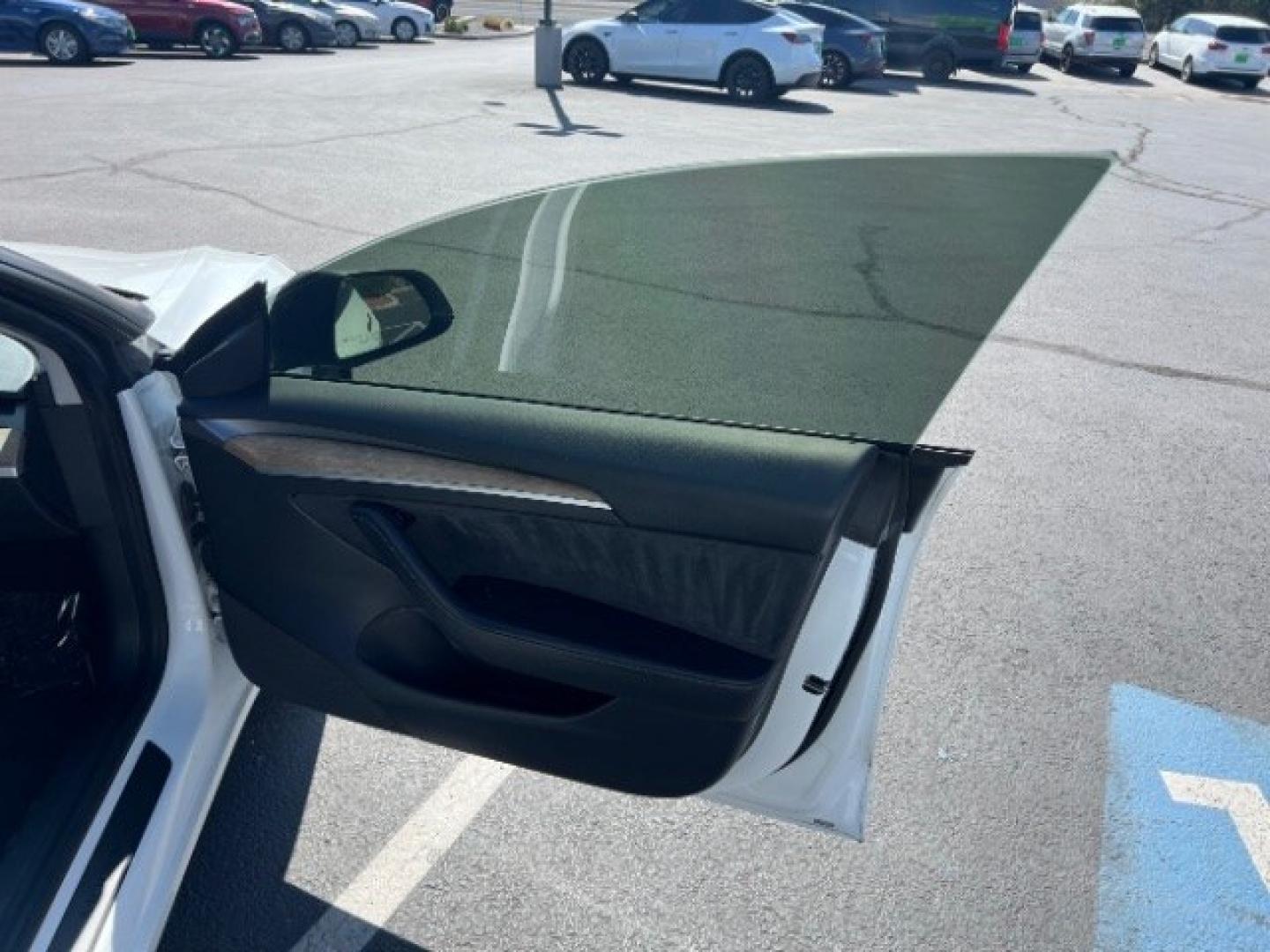 2021 Pearl White Multi-Coat /Black Tesla Model 3 Long Range Dual Motor All-Wheel Drive (5YJ3E1EB1MF) with an ELECTRIC engine, Electric transmission, located at 1865 East Red Hills Pkwy, St. George, 84770, (435) 628-0023, 37.120850, -113.543640 - Very affordable Tesla Model 3 All Wheel Drive, Acceleration boost paid for! HW3 and 5 Seats Interior and exterior in great condition. Ready to roll Every Tesla we sell has had cabin air filter replaced, radiator cleaned, fluids topped AND comes with a mobile charging kit! Battery is healthy and ge- Photo#26