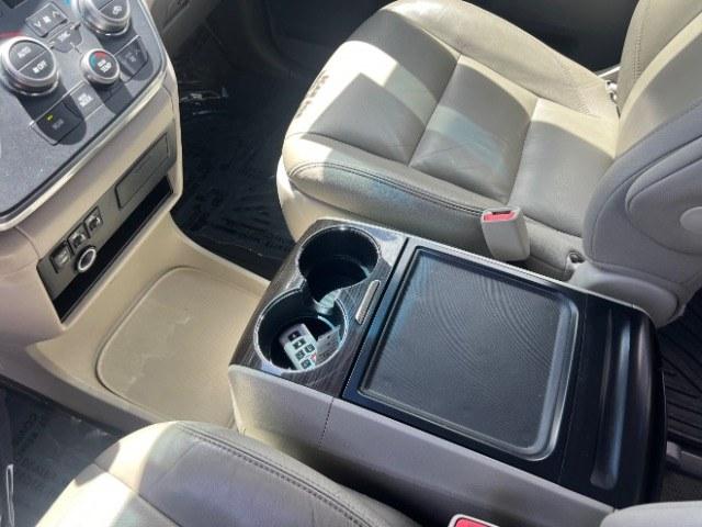 2016 White /Beige Leather Toyota Sienna XLE 8 Passenger | XLE 7 Passenger | Limited 7 Passenger | XLE Premium 8 Pas (5TDYK3DC9GS) with an 3.5L V-6 DOHC engine, Automatic transmission, located at 1865 East Red Hills Pkwy, St. George, 84770, (435) 628-0023, 37.120850, -113.543640 - We specialize in helping ALL people get the best financing available. No matter your credit score, good, bad or none we can get you an amazing rate. Had a bankruptcy, divorce, or repossessions? We give you the green light to get your credit back on the road. Low down and affordable payments that fit- Photo#18