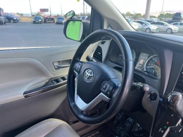 2016 White /Beige Leather Toyota Sienna XLE 8 Passenger | XLE 7 Passenger | Limited 7 Passenger | XLE Premium 8 Pas (5TDYK3DC9GS) with an 3.5L V-6 DOHC engine, Automatic transmission, located at 1865 East Red Hills Pkwy, St. George, 84770, (435) 628-0023, 37.120850, -113.543640 - We specialize in helping ALL people get the best financing available. No matter your credit score, good, bad or none we can get you an amazing rate. Had a bankruptcy, divorce, or repossessions? We give you the green light to get your credit back on the road. Low down and affordable payments that fit- Photo#29