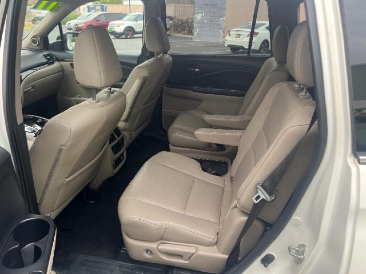 2017 White Diamond Pearl /Beige Honda Pilot Elite (5FNYF6H08HB) with an 3.5L V-6 gasoline direct injection engine, Automatic transmission, located at 1865 East Red Hills Pkwy, St. George, 84770, (435) 628-0023, 37.120850, -113.543640 - We specialize in helping ALL people get the best financing available. No matter your credit score, good, bad or none we can get you an amazing rate. Had a bankruptcy, divorce, or repossessions? We give you the green light to get your credit back on the road. Low down and affordable payments that fit- Photo#20