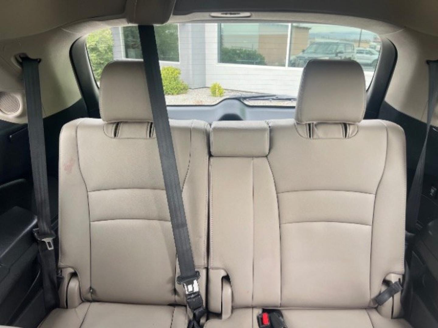 2017 White Diamond Pearl /Beige Honda Pilot Elite (5FNYF6H08HB) with an 3.5L V-6 gasoline direct injection engine, Automatic transmission, located at 1865 East Red Hills Pkwy, St. George, 84770, (435) 628-0023, 37.120850, -113.543640 - We specialize in helping ALL people get the best financing available. No matter your credit score, good, bad or none we can get you an amazing rate. Had a bankruptcy, divorce, or repossessions? We give you the green light to get your credit back on the road. Low down and affordable payments that fit- Photo#25