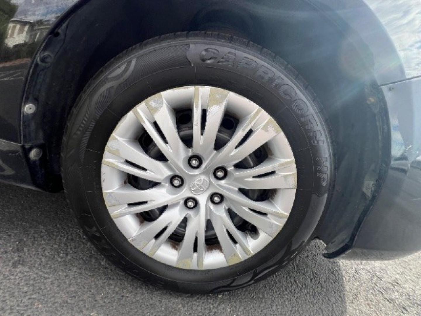 2012 Black /Gray Cloth Interior Toyota Camry Standard (4T1BF1FK0CU) with an 2.5L L4 DOHC 16V engine, 6-Speed Automatic transmission, located at 1865 East Red Hills Pkwy, St. George, 84770, (435) 628-0023, 37.120850, -113.543640 - We specialize in helping ALL people get the best financing available. No matter your credit score, good, bad or none we can get you an amazing rate. Had a bankruptcy, divorce, or repossessions? We give you the green light to get your credit back on the road. Low down and affordable payments that fit- Photo#9