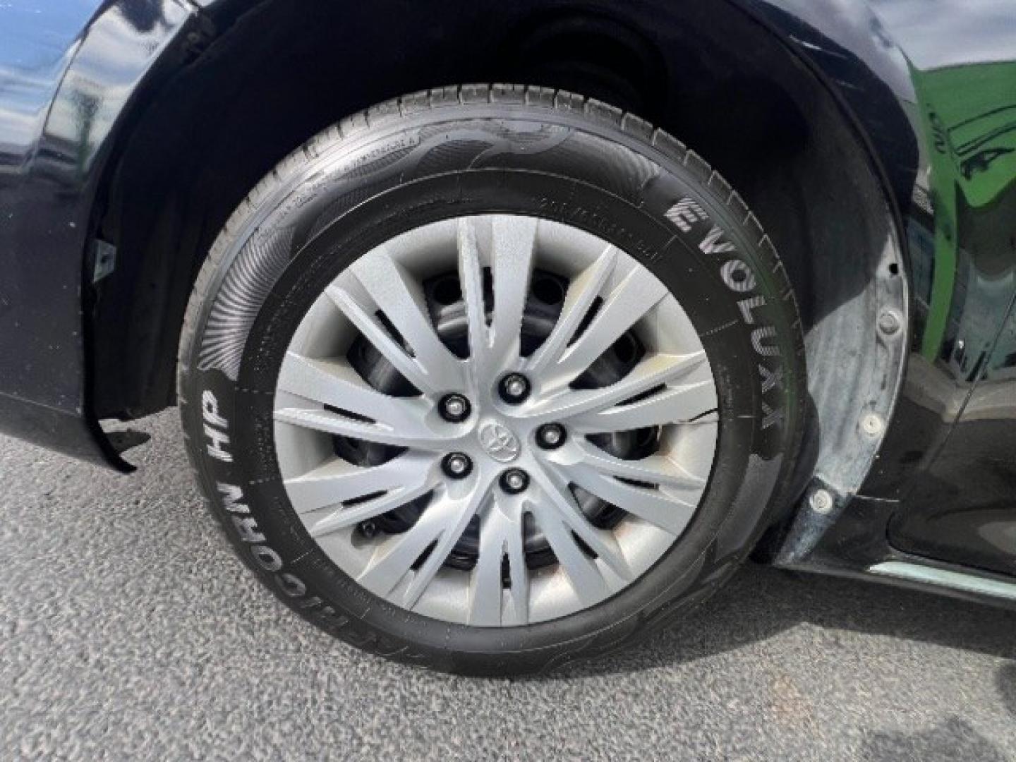 2012 Black /Gray Cloth Interior Toyota Camry Standard (4T1BF1FK0CU) with an 2.5L L4 DOHC 16V engine, 6-Speed Automatic transmission, located at 1865 East Red Hills Pkwy, St. George, 84770, (435) 628-0023, 37.120850, -113.543640 - We specialize in helping ALL people get the best financing available. No matter your credit score, good, bad or none we can get you an amazing rate. Had a bankruptcy, divorce, or repossessions? We give you the green light to get your credit back on the road. Low down and affordable payments that fit- Photo#10