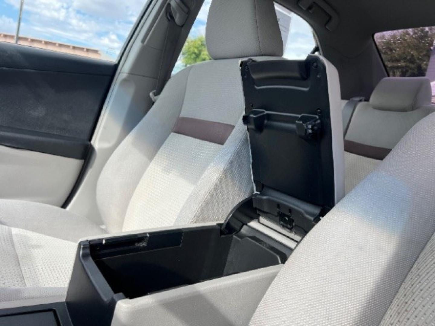 2012 Black /Gray Cloth Interior Toyota Camry Standard (4T1BF1FK0CU) with an 2.5L L4 DOHC 16V engine, 6-Speed Automatic transmission, located at 1865 East Red Hills Pkwy, St. George, 84770, (435) 628-0023, 37.120850, -113.543640 - We specialize in helping ALL people get the best financing available. No matter your credit score, good, bad or none we can get you an amazing rate. Had a bankruptcy, divorce, or repossessions? We give you the green light to get your credit back on the road. Low down and affordable payments that fit- Photo#19