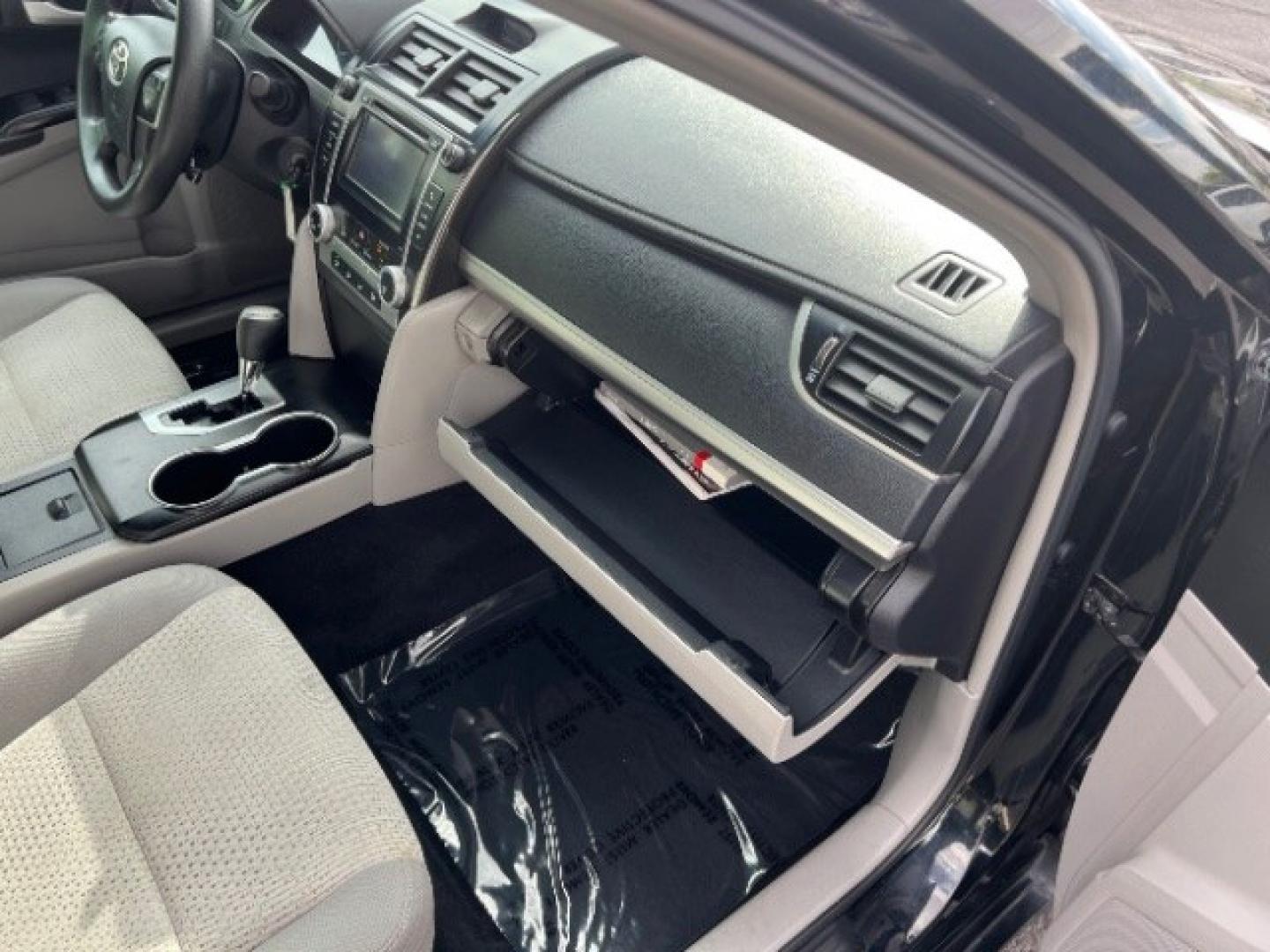 2012 Black /Gray Cloth Interior Toyota Camry Standard (4T1BF1FK0CU) with an 2.5L L4 DOHC 16V engine, 6-Speed Automatic transmission, located at 1865 East Red Hills Pkwy, St. George, 84770, (435) 628-0023, 37.120850, -113.543640 - We specialize in helping ALL people get the best financing available. No matter your credit score, good, bad or none we can get you an amazing rate. Had a bankruptcy, divorce, or repossessions? We give you the green light to get your credit back on the road. Low down and affordable payments that fit- Photo#29