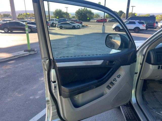 2006 Titanium Metallic /Stone Toyota 4Runner SR5 V6 | SR5 Sport V6 (JTEZU14R168) with an 4L V-6 DOHC engine, Automatic transmission, located at 1865 East Red Hills Pkwy, St. George, 84770, (435) 628-0023, 37.120850, -113.543640 - We specialize in helping ALL people get the best financing available. No matter your credit score, good, bad or none we can get you an amazing rate. Had a bankruptcy, divorce, or repossessions? We give you the green light to get your credit back on the road. Low down and affordable payments that fit- Photo#12