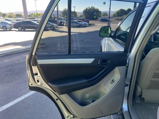 2006 Titanium Metallic /Stone Toyota 4Runner SR5 V6 | SR5 Sport V6 (JTEZU14R168) with an 4L V-6 DOHC engine, Automatic transmission, located at 1865 East Red Hills Pkwy, St. George, 84770, (435) 628-0023, 37.120850, -113.543640 - We specialize in helping ALL people get the best financing available. No matter your credit score, good, bad or none we can get you an amazing rate. Had a bankruptcy, divorce, or repossessions? We give you the green light to get your credit back on the road. Low down and affordable payments that fit- Photo#19