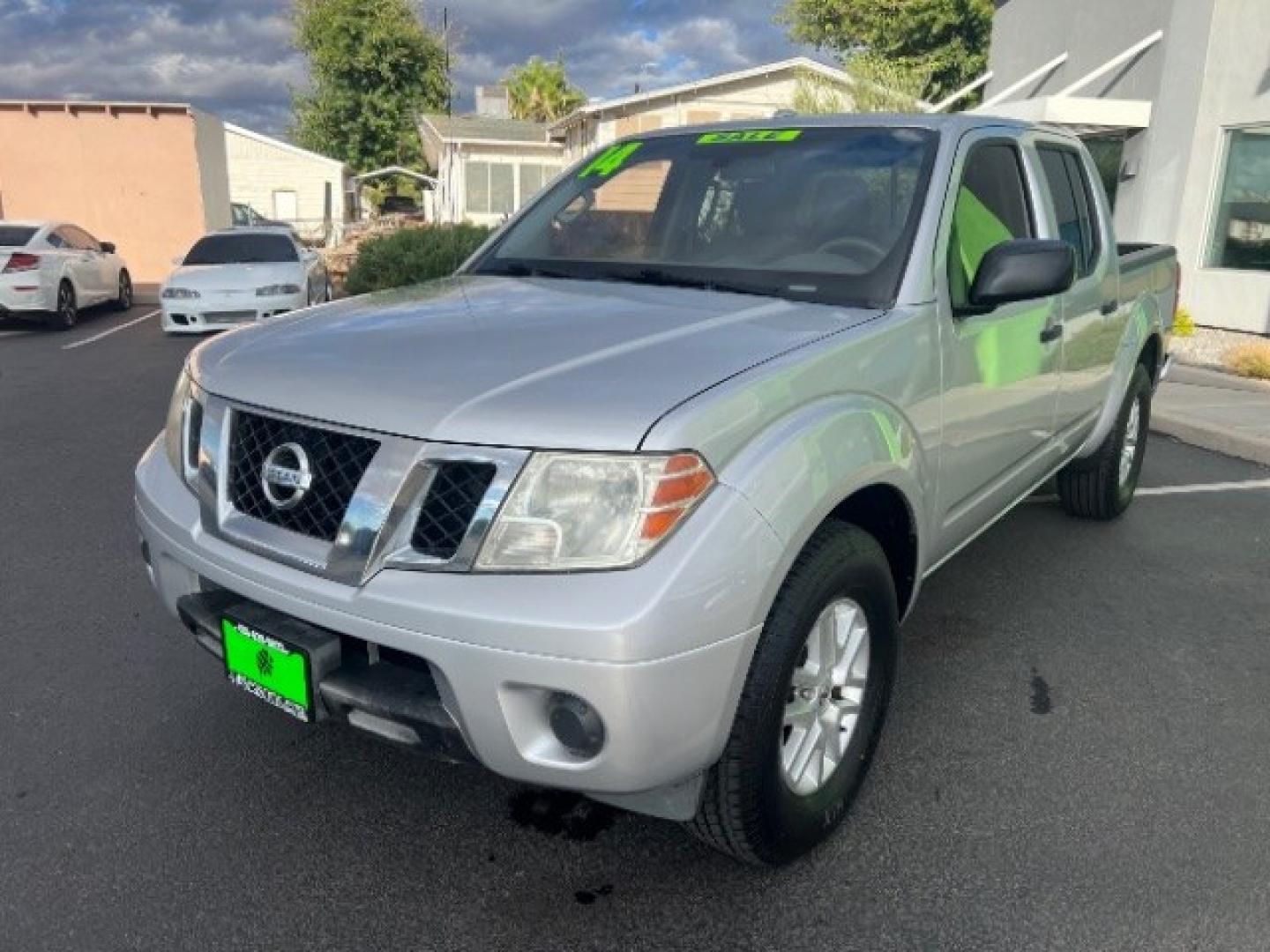2014 Brilliant Silver /Steel Nissan Frontier S | SV | Desert Runner | SL (1N6AD0ER2EN) with an VQ 4L V-6 DOHC engine, Automatic transmission, located at 1865 East Red Hills Pkwy, St. George, 84770, (435) 628-0023, 37.120850, -113.543640 - Versatile Southern Utah travel starts with this 2014 Nissan Frontier SV Crew Cab. Its 4.0L V6 engine, automatic transmission, and 4x2 drivetrain make it a smart fit for workdays, weekend projects, and light towing. With 134310 miles, this Frontier is ready for its next adventure. The SV Crew Cab ad- Photo#2