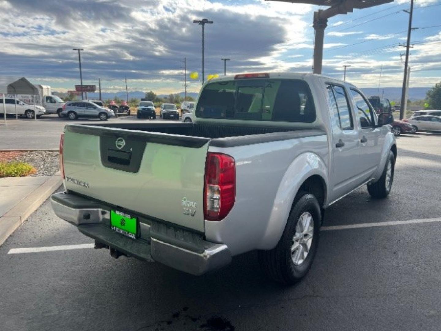2014 Brilliant Silver /Steel Nissan Frontier S | SV | Desert Runner | SL (1N6AD0ER2EN) with an VQ 4L V-6 DOHC engine, Automatic transmission, located at 1865 East Red Hills Pkwy, St. George, 84770, (435) 628-0023, 37.120850, -113.543640 - Versatile Southern Utah travel starts with this 2014 Nissan Frontier SV Crew Cab. Its 4.0L V6 engine, automatic transmission, and 4x2 drivetrain make it a smart fit for workdays, weekend projects, and light towing. With 134310 miles, this Frontier is ready for its next adventure. The SV Crew Cab ad- Photo#6