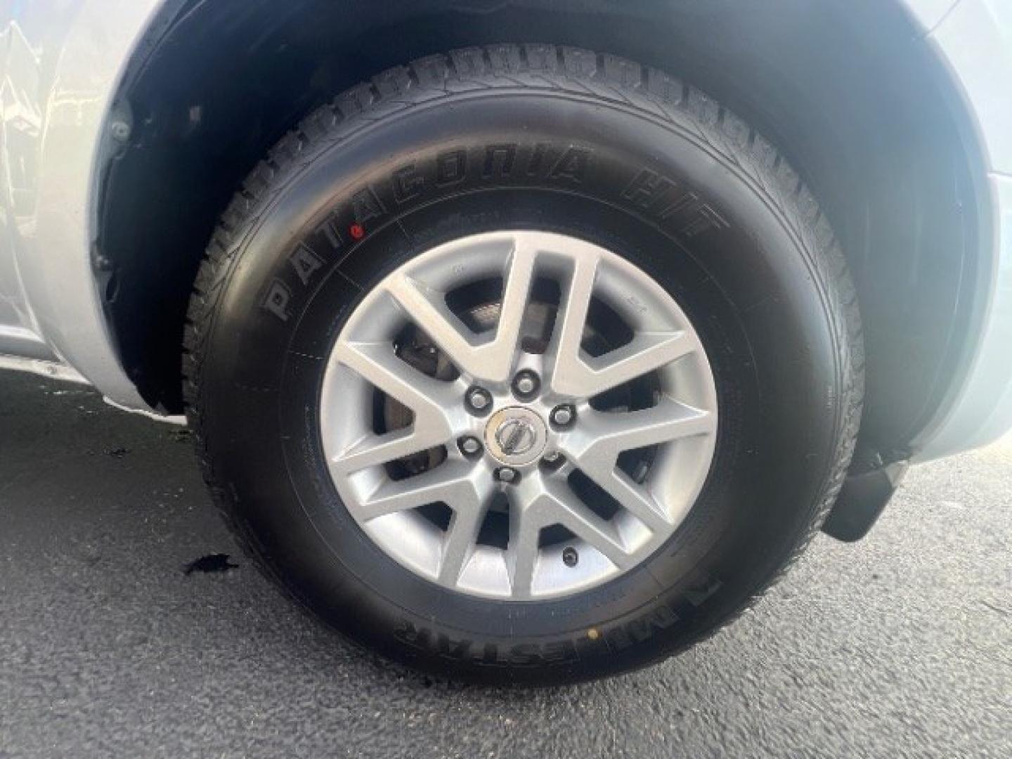2014 Brilliant Silver /Steel Nissan Frontier S | SV | Desert Runner | SL (1N6AD0ER2EN) with an VQ 4L V-6 DOHC engine, Automatic transmission, located at 1865 East Red Hills Pkwy, St. George, 84770, (435) 628-0023, 37.120850, -113.543640 - Versatile Southern Utah travel starts with this 2014 Nissan Frontier SV Crew Cab. Its 4.0L V6 engine, automatic transmission, and 4x2 drivetrain make it a smart fit for workdays, weekend projects, and light towing. With 134310 miles, this Frontier is ready for its next adventure. The SV Crew Cab ad- Photo#8