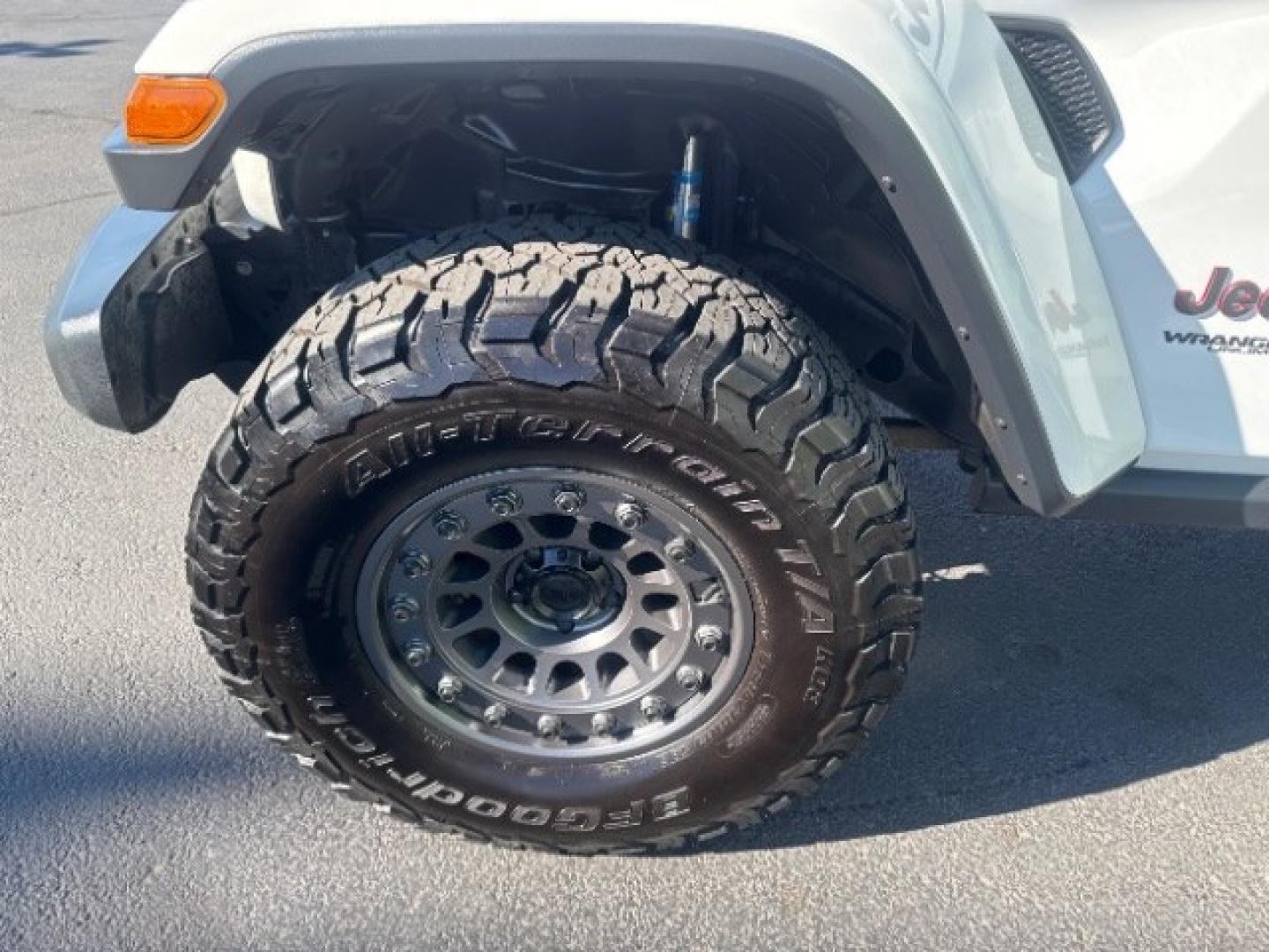2018 Bright White Clearcoat /Black Jeep Wrangler Unlimited Rubicon 4x4 (1C4HJXFG1JW) with an Pentastar 3.6L V-6 DOHC engine, Automatic transmission, located at 1865 East Red Hills Pkwy, St. George, 84770, (435) 628-0023, 37.120850, -113.543640 - Versatile Southern Utah travel starts with this 2018 Jeep Wrangler Unlimited Rubicon 4x4. Its 3.6L V6 engine, automatic transmission, and 4x4 drivetrain make it a smart fit for trail runs, canyon weekends, and everyday driving. With 86206 miles, this Wrangler is ready for its next adventure. The Ru- Photo#12