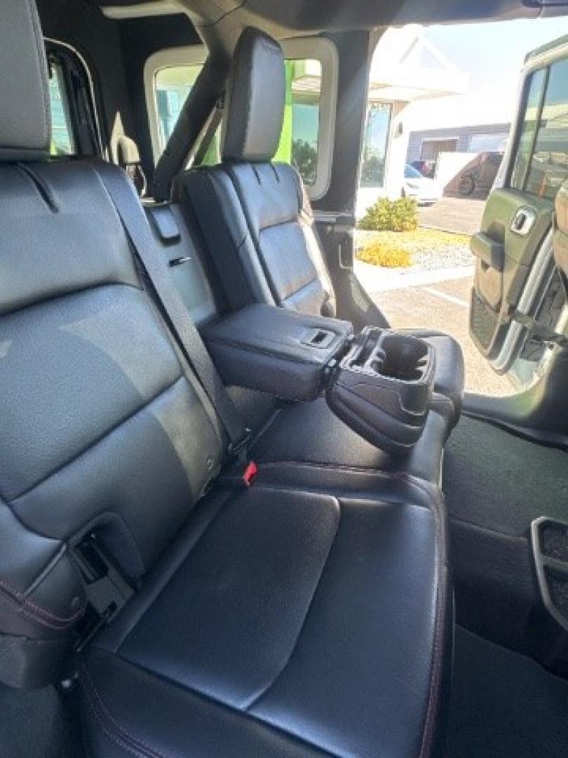 2018 Bright White Clearcoat /Black Jeep Wrangler Unlimited Rubicon 4x4 (1C4HJXFG1JW) with an Pentastar 3.6L V-6 DOHC engine, Automatic transmission, located at 1865 East Red Hills Pkwy, St. George, 84770, (435) 628-0023, 37.120850, -113.543640 - Versatile Southern Utah travel starts with this 2018 Jeep Wrangler Unlimited Rubicon 4x4. Its 3.6L V6 engine, automatic transmission, and 4x4 drivetrain make it a smart fit for trail runs, canyon weekends, and everyday driving. With 86206 miles, this Wrangler is ready for its next adventure. The Ru- Photo#25