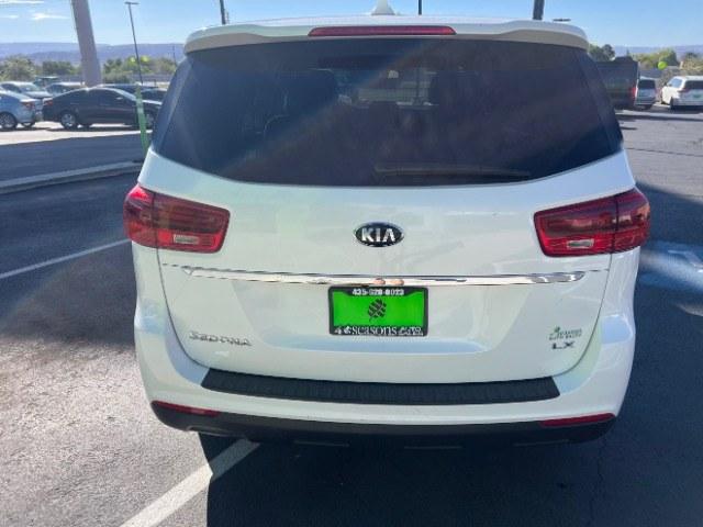 2019 Snow White Pearl /Gray Kia Sedona LX (KNDMB5C17K6) with an Lambda 3.3L V-6 gasoline direct injection engine, Automatic transmission, located at 1865 East Red Hills Pkwy, St. George, 84770, (435) 628-0023, 37.120850, -113.543640 - We specialize in helping ALL people get the best financing available. No matter your credit score, good, bad or none we can get you an amazing rate. Had a bankruptcy, divorce, or repossessions? We give you the green light to get your credit back on the road. Low down and affordable payments that fit- Photo#5