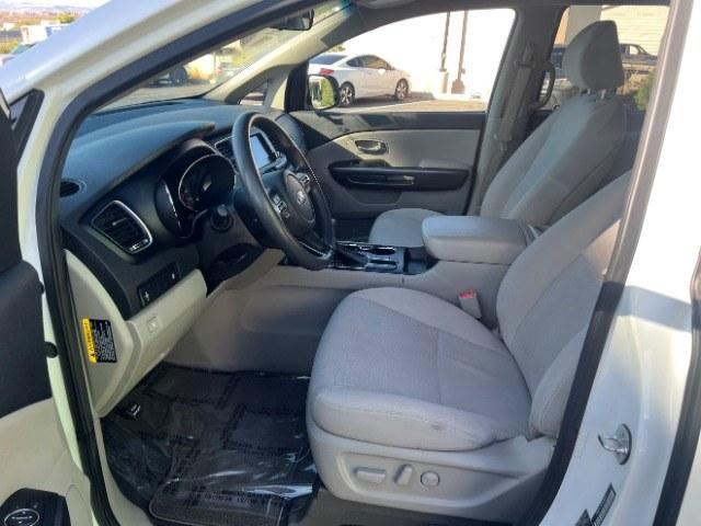 2019 Snow White Pearl /Gray Kia Sedona LX (KNDMB5C17K6) with an Lambda 3.3L V-6 gasoline direct injection engine, Automatic transmission, located at 1865 East Red Hills Pkwy, St. George, 84770, (435) 628-0023, 37.120850, -113.543640 - We specialize in helping ALL people get the best financing available. No matter your credit score, good, bad or none we can get you an amazing rate. Had a bankruptcy, divorce, or repossessions? We give you the green light to get your credit back on the road. Low down and affordable payments that fit- Photo#14