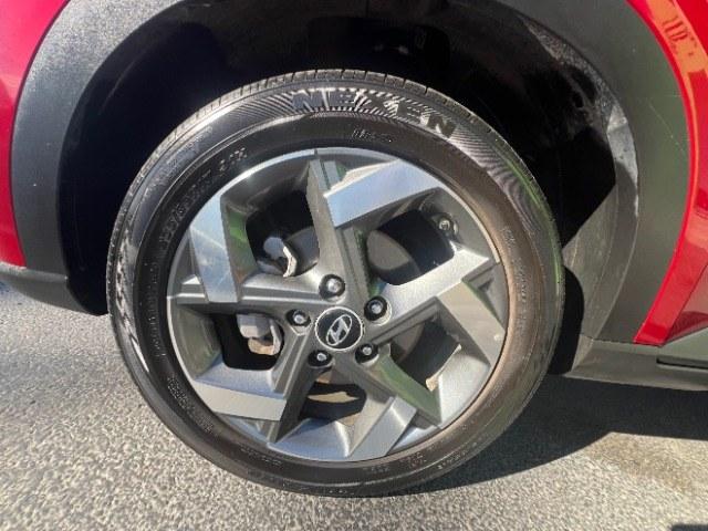 2025 Ultimate Red /Gray Hyundai Venue SEL (KMHRC8A39SU) with an Smartstream 1.6L I-4 DOHC engine, Automatic transmission, located at 940 North Main Street, Cedar City, UT, 84720, (435) 628-0023, 37.692936, -113.061897 - Versatile Southern Utah travel starts with this 2025 Hyundai Venue SEL. Its Smartstream 1.6L 4-cylinder, automatic transmission, and front-wheel drive make it a smart fit for commuting, errands, and easy Southern Utah day trips. With 49,995 miles, this Venue is ready for its next adventure. The SEL- Photo#9
