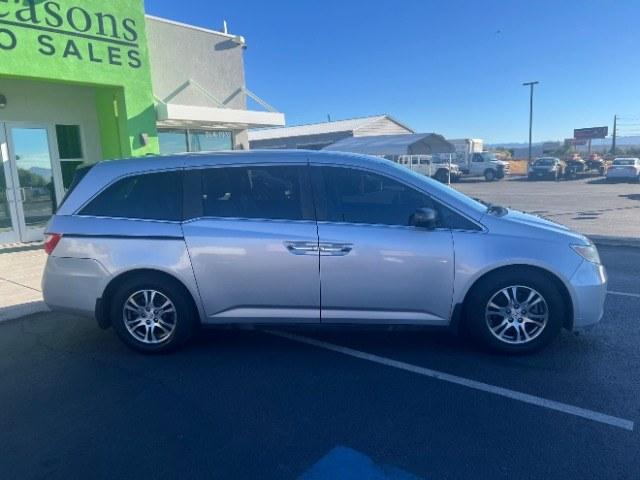 2013 Alabaster Silver Metallic /Truffle Honda Odyssey EX-L (5FNRL5H65DB) with an 3.5L V-6 i-VTEC variable valve control engine, Automatic transmission, located at 940 North Main Street, Cedar City, UT, 84720, (435) 628-0023, 37.692936, -113.061897 - Versatile Southern Utah travel starts with this 2013 Honda Odyssey EX-L. Its 3.5L V6, automatic transmission, and front-wheel drive make it a smart fit for school runs, family trips, and Southern Utah road adventures. With 137,530 miles, this Odyssey is ready for its next adventure. The EX-L adds T- Photo#7