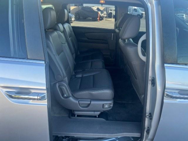 2013 Alabaster Silver Metallic /Truffle Honda Odyssey EX-L (5FNRL5H65DB) with an 3.5L V-6 i-VTEC variable valve control engine, Automatic transmission, located at 940 North Main Street, Cedar City, UT, 84720, (435) 628-0023, 37.692936, -113.061897 - Versatile Southern Utah travel starts with this 2013 Honda Odyssey EX-L. Its 3.5L V6, automatic transmission, and front-wheel drive make it a smart fit for school runs, family trips, and Southern Utah road adventures. With 137,530 miles, this Odyssey is ready for its next adventure. The EX-L adds T- Photo#25