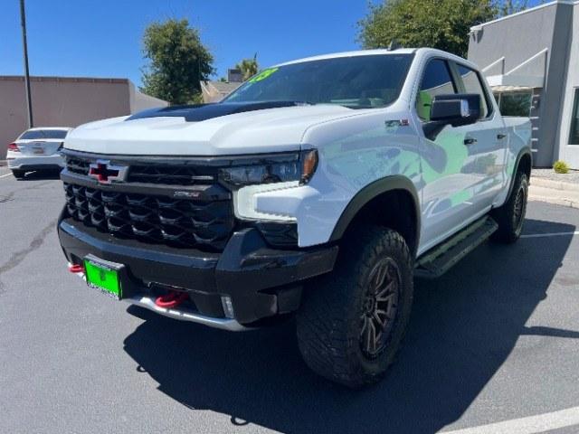 2023 Summit White /Jet Black/Graystone Chevrolet Silverado 1500 4WD Crew Cab Short Bed ZR2 (3GCUDHEL3PG) with an EcoTec3 6.2L V-8 direct injection engine, Automatic transmission, located at 1865 East Red Hills Pkwy, St. George, 84770, (435) 628-0023, 37.120850, -113.543640- Photo#2