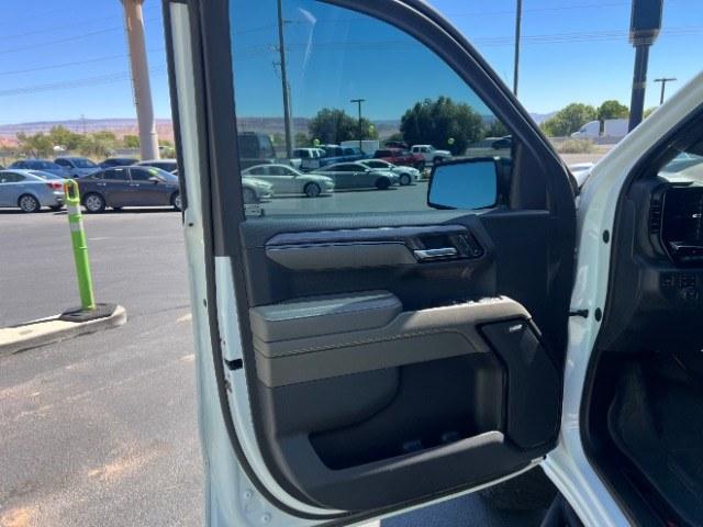 2023 Summit White /Jet Black/Graystone Chevrolet Silverado 1500 4WD Crew Cab Short Bed ZR2 (3GCUDHEL3PG) with an EcoTec3 6.2L V-8 direct injection engine, Automatic transmission, located at 1865 East Red Hills Pkwy, St. George, 84770, (435) 628-0023, 37.120850, -113.543640- Photo#12