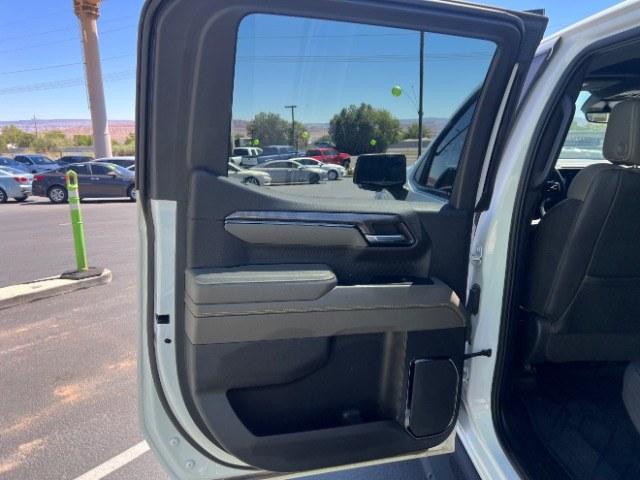 2023 Summit White /Jet Black/Graystone Chevrolet Silverado 1500 4WD Crew Cab Short Bed ZR2 (3GCUDHEL3PG) with an EcoTec3 6.2L V-8 direct injection engine, Automatic transmission, located at 1865 East Red Hills Pkwy, St. George, 84770, (435) 628-0023, 37.120850, -113.543640- Photo#20