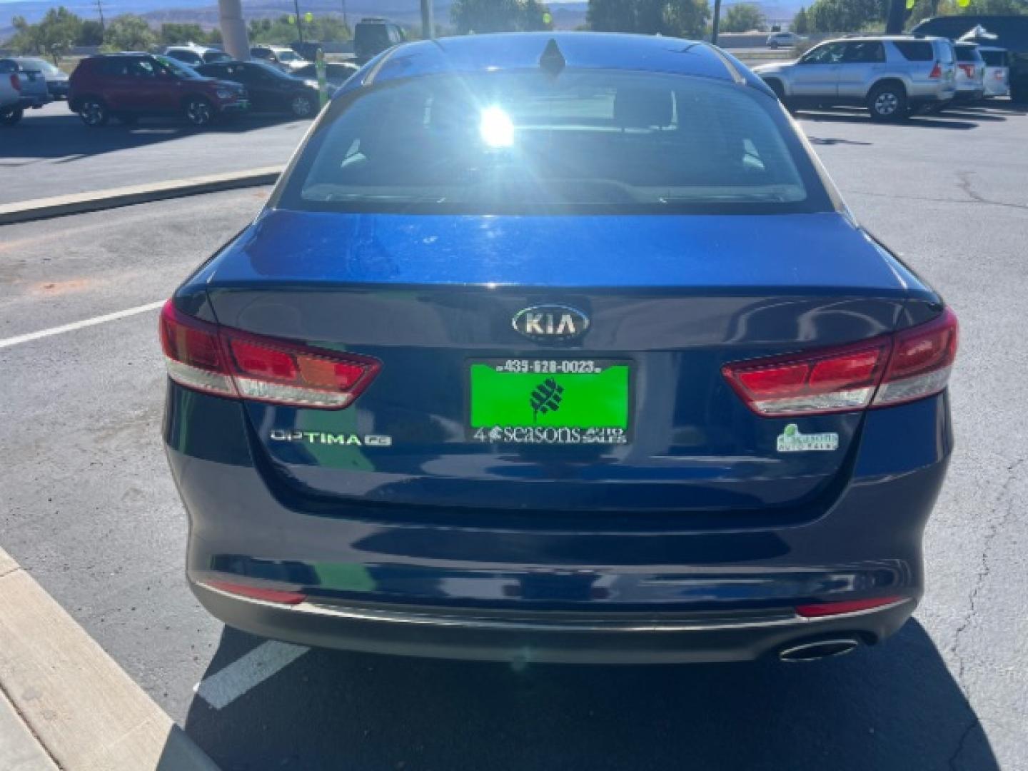 2017 Horizon Blue /Black Kia Optima LX (5XXGT4L36HG) with an Theta II 2.4L I-4 direct injection engine, Automatic transmission, located at 1865 East Red Hills Pkwy, St. George, 84770, (435) 628-0023, 37.120850, -113.543640 - Want a comfortable sedan that won't punish you at the pump? This 2017 Kia Optima LX brings Kia's 2.4L four-cylinder and front-wheel drive - a smooth daily driver for Southern Utah commuting and weekend trips. We specialize in in-house financing and work with all credit types - good, fair, challenge- Photo#5