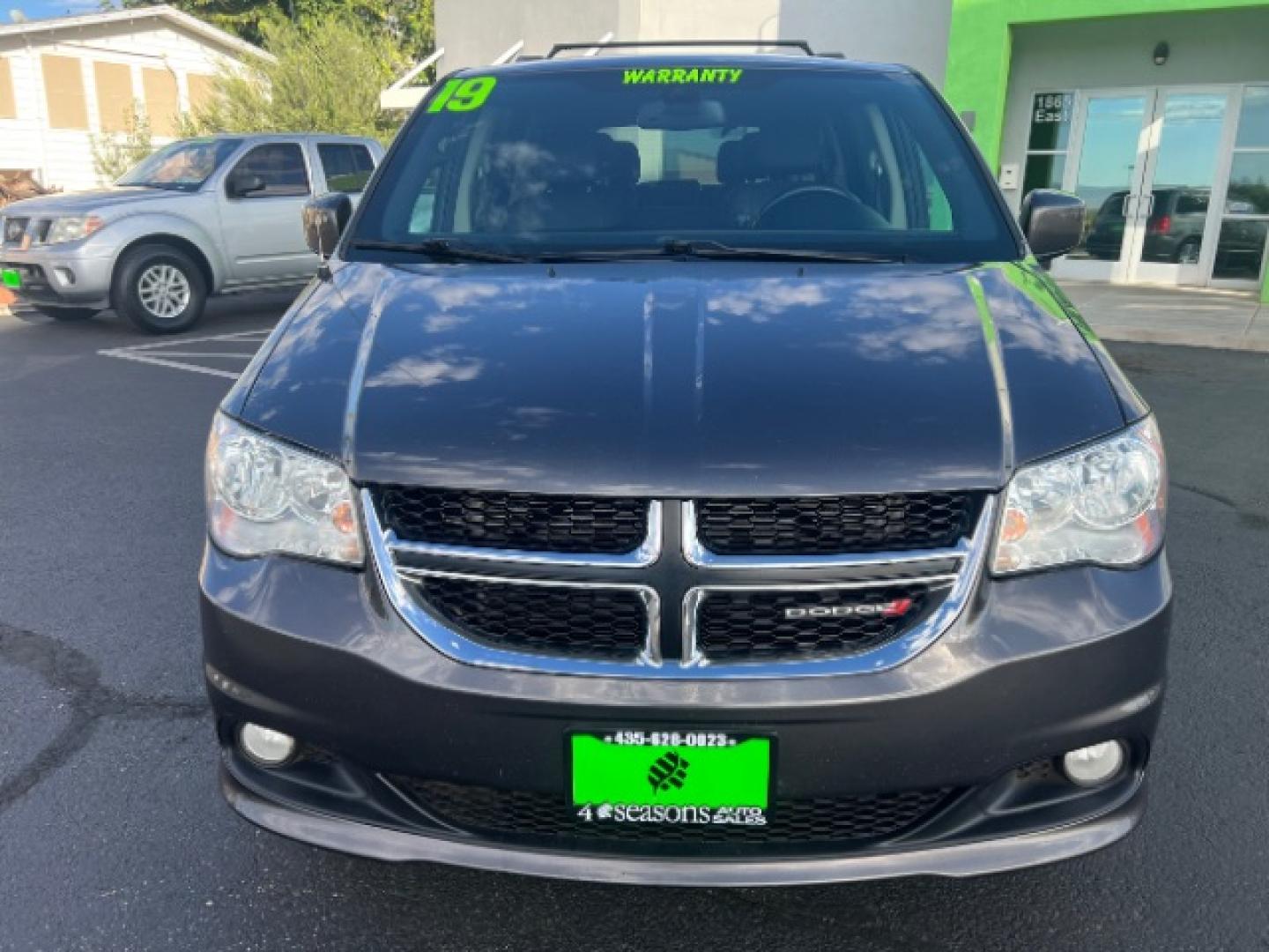 2019 Granite Pearlcoat /Black/Light Graystone Dodge Grand Caravan SXT (2C4RDGCG8KR) with an Pentastar 3.6L V-6 DOHC engine, Automatic transmission, located at 1865 East Red Hills Pkwy, St. George, 84770, (435) 628-0023, 37.120850, -113.543640- Photo#1