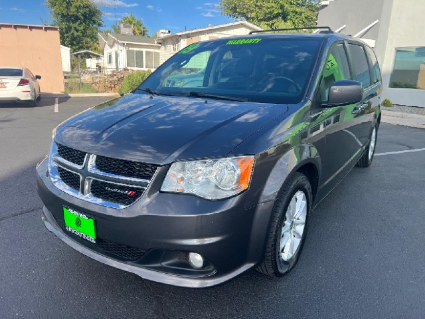2019 Granite Pearlcoat /Black/Light Graystone Dodge Grand Caravan SXT (2C4RDGCG8KR) with an Pentastar 3.6L V-6 DOHC engine, Automatic transmission, located at 1865 East Red Hills Pkwy, St. George, 84770, (435) 628-0023, 37.120850, -113.543640- Photo#2