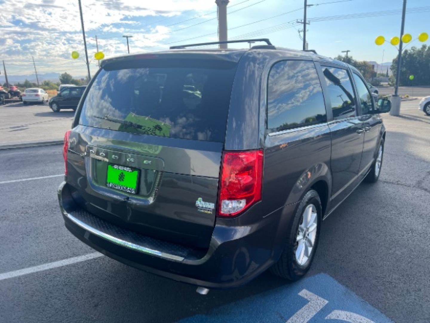 2019 Granite Pearlcoat /Black/Light Graystone Dodge Grand Caravan SXT (2C4RDGCG8KR) with an Pentastar 3.6L V-6 DOHC engine, Automatic transmission, located at 1865 East Red Hills Pkwy, St. George, 84770, (435) 628-0023, 37.120850, -113.543640- Photo#6