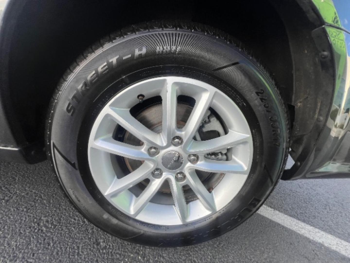 2019 Granite Pearlcoat /Black/Light Graystone Dodge Grand Caravan SXT (2C4RDGCG8KR) with an Pentastar 3.6L V-6 DOHC engine, Automatic transmission, located at 1865 East Red Hills Pkwy, St. George, 84770, (435) 628-0023, 37.120850, -113.543640- Photo#10
