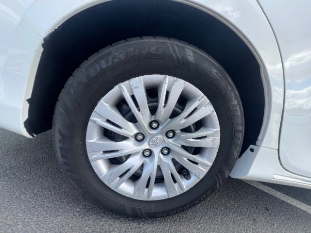2014 Super White /Ivory Toyota Camry L | LE | XLE | SE | SE Sport (4T4BF1FK0ER) with an 2.5L I-4 DOHC engine, Automatic transmission, located at 1865 East Red Hills Pkwy, St. George, 84770, (435) 628-0023, 37.120850, -113.543640 - Versatile Southern Utah travel starts with this 2014 Toyota Camry. Its 2.5L 4-cylinder engine, automatic transmission, and front-wheel drive make it a smart fit for commuting, family errands, road trips, and everyday driving. With 102,927 miles, this Camry is ready for its next adventure. The selec- Photo#8