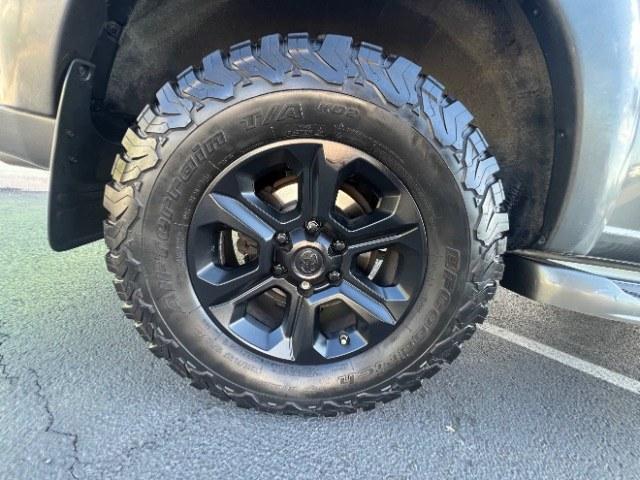 2005 Phantom Gray Pearl /Taupe Toyota Sequoia SR5 V8 (5TDZT34AX5S) with an 4.7L V-8 DOHC engine, Automatic transmission, located at 1865 East Red Hills Pkwy, St. George, 84770, (435) 628-0023, 37.120850, -113.543640 - Versatile Southern Utah travel starts with this 2005 Toyota Sequoia SR5 V8. Its 4.7L V8 engine, automatic transmission, and rear-wheel drive make it a smart fit for family travel, outdoor trips, and everyday driving. With 114230 miles, this Sequoia is ready for its next adventure. The SR5 adds seat- Photo#11