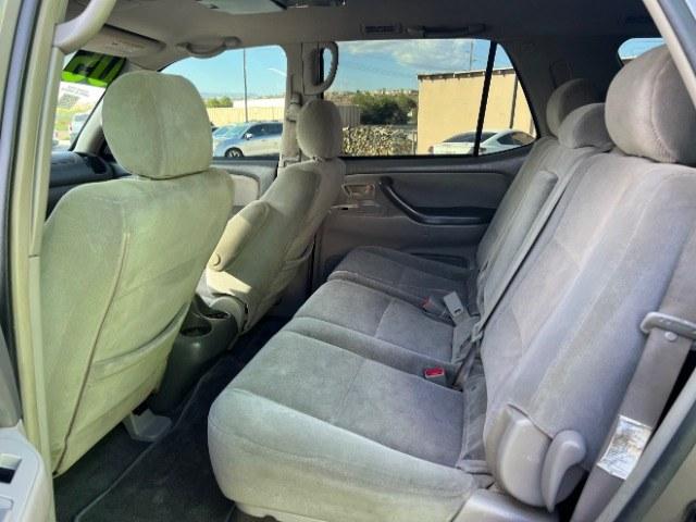 2005 Phantom Gray Pearl /Taupe Toyota Sequoia SR5 V8 (5TDZT34AX5S) with an 4.7L V-8 DOHC engine, Automatic transmission, located at 1865 East Red Hills Pkwy, St. George, 84770, (435) 628-0023, 37.120850, -113.543640 - Versatile Southern Utah travel starts with this 2005 Toyota Sequoia SR5 V8. Its 4.7L V8 engine, automatic transmission, and rear-wheel drive make it a smart fit for family travel, outdoor trips, and everyday driving. With 114230 miles, this Sequoia is ready for its next adventure. The SR5 adds seat- Photo#20