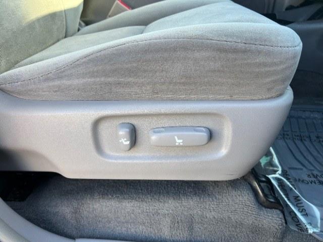2005 Phantom Gray Pearl /Taupe Toyota Sequoia SR5 V8 (5TDZT34AX5S) with an 4.7L V-8 DOHC engine, Automatic transmission, located at 1865 East Red Hills Pkwy, St. George, 84770, (435) 628-0023, 37.120850, -113.543640 - Versatile Southern Utah travel starts with this 2005 Toyota Sequoia SR5 V8. Its 4.7L V8 engine, automatic transmission, and rear-wheel drive make it a smart fit for family travel, outdoor trips, and everyday driving. With 114230 miles, this Sequoia is ready for its next adventure. The SR5 adds seat- Photo#29