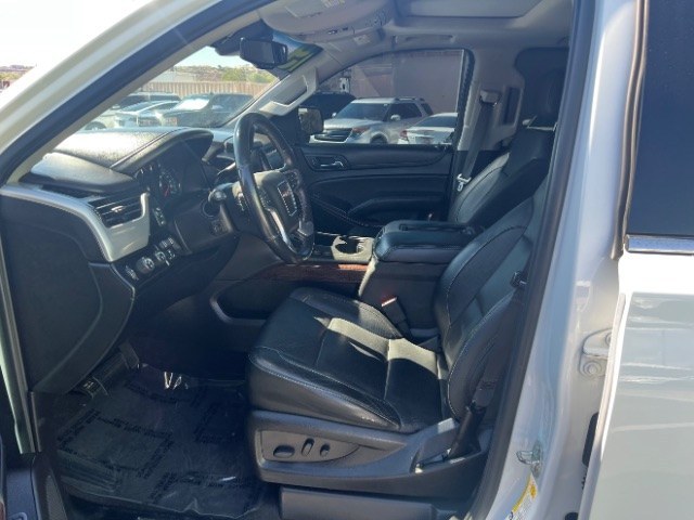 2019 White Frost Tricoat /Jet Black GMC Yukon SLT (1GKS2BKC7KR) with an EcoTec3 5.3L V-8 direct injection engine, Automatic transmission, located at 1865 East Red Hills Pkwy, St. George, 84770, (435) 628-0023, 37.120850, -113.543640- Photo#14