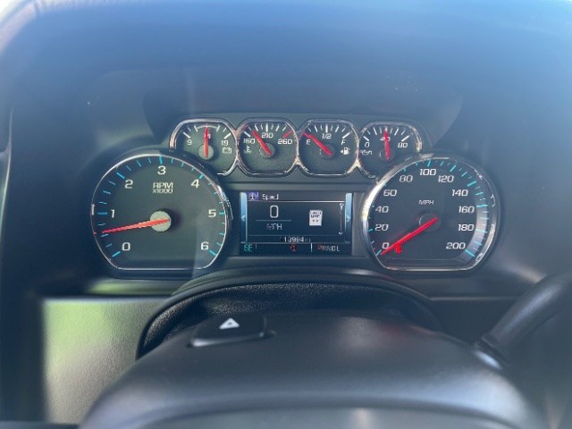 2019 White Frost Tricoat /Jet Black GMC Yukon SLT (1GKS2BKC7KR) with an EcoTec3 5.3L V-8 direct injection engine, Automatic transmission, located at 1865 East Red Hills Pkwy, St. George, 84770, (435) 628-0023, 37.120850, -113.543640- Photo#16