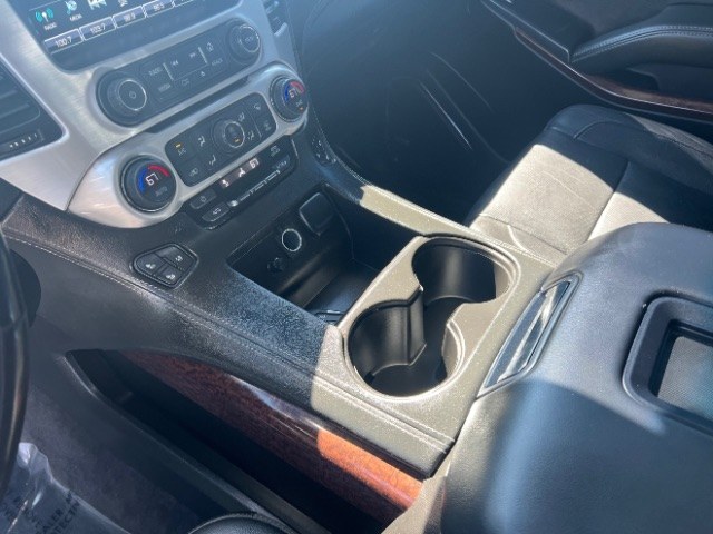 2019 White Frost Tricoat /Jet Black GMC Yukon SLT (1GKS2BKC7KR) with an EcoTec3 5.3L V-8 direct injection engine, Automatic transmission, located at 1865 East Red Hills Pkwy, St. George, 84770, (435) 628-0023, 37.120850, -113.543640- Photo#18
