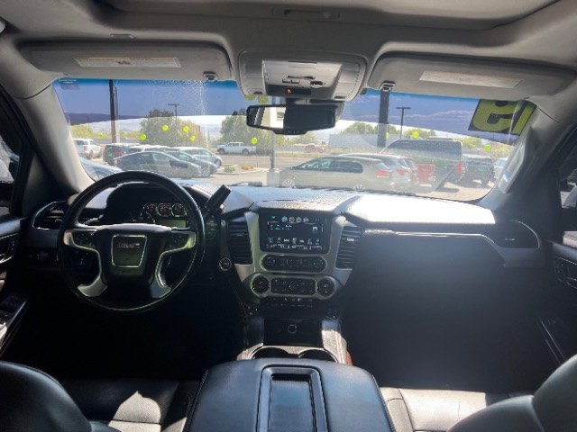 2019 White Frost Tricoat /Jet Black GMC Yukon SLT (1GKS2BKC7KR) with an EcoTec3 5.3L V-8 direct injection engine, Automatic transmission, located at 1865 East Red Hills Pkwy, St. George, 84770, (435) 628-0023, 37.120850, -113.543640- Photo#22