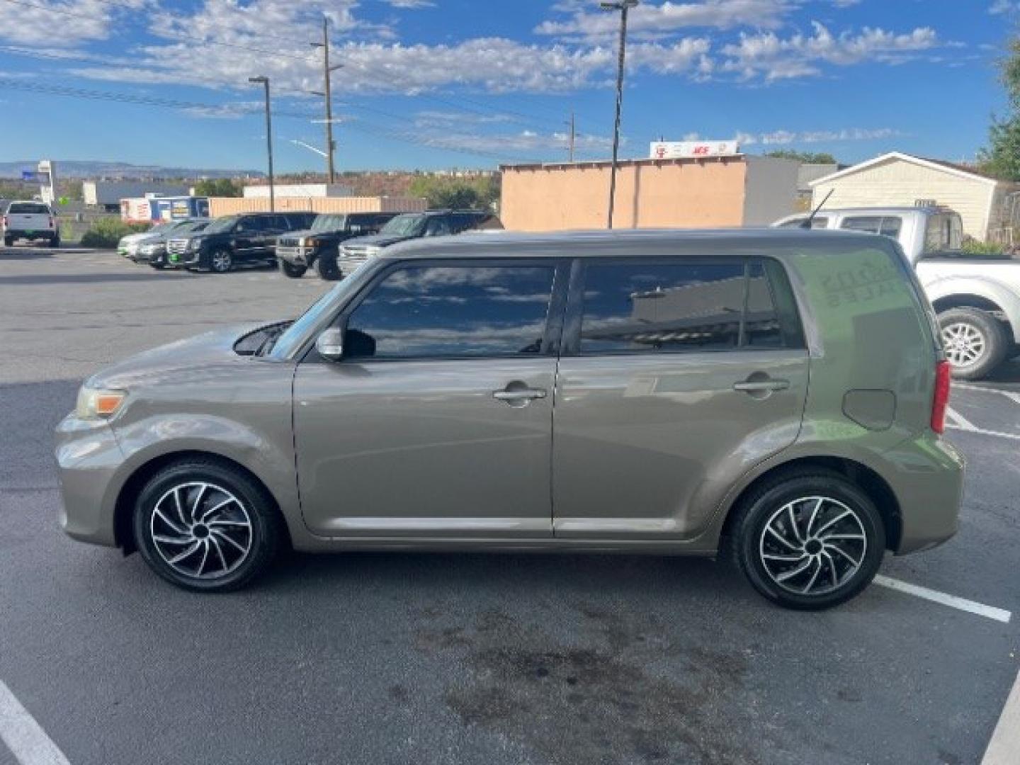 2014 Army Rock Metallic /Dark Charcoal Scion xB Release Series (JTLZE4FE0EJ) with an 2.4L I-4 DOHC engine, Automatic transmission, located at 940 North Main Street, Cedar City, UT, 84720, (435) 628-0023, 37.692936, -113.061897- Photo#3