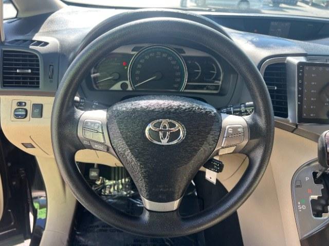 2012 Black /Ivory Toyota Venza LE | XLE (4T3ZA3BB3CU) with an 2.7L I-4 DOHC engine, Automatic transmission, located at 1865 East Red Hills Pkwy, St. George, 84770, (435) 628-0023, 37.120850, -113.543640 - Versatile Southern Utah travel starts with this 2012 Toyota Venza LE/XLE. Its 2.7L 4-cylinder engine, 6-speed automatic transmission, and front-wheel drive make it a smart fit for commuting, family errands, road trips, and weekend travel. With 105986 miles, this Venza is ready for its next adventure- Photo#15