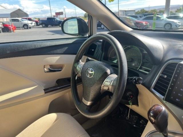2012 Black /Ivory Toyota Venza LE | XLE (4T3ZA3BB3CU) with an 2.7L I-4 DOHC engine, Automatic transmission, located at 1865 East Red Hills Pkwy, St. George, 84770, (435) 628-0023, 37.120850, -113.543640 - Versatile Southern Utah travel starts with this 2012 Toyota Venza LE/XLE. Its 2.7L 4-cylinder engine, 6-speed automatic transmission, and front-wheel drive make it a smart fit for commuting, family errands, road trips, and weekend travel. With 105986 miles, this Venza is ready for its next adventure- Photo#30