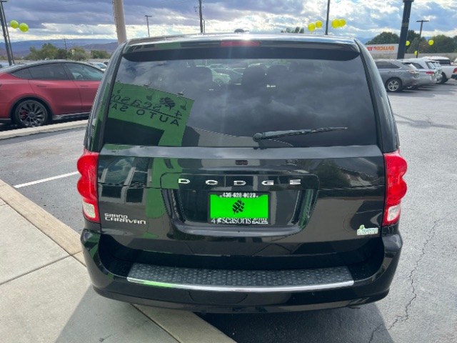 2020 Black Onyx Crystal Pearlcoat /Black/Light Graystone Dodge Grand Caravan SE (2C4RDGBG6LR) with an Pentastar 3.6L V-6 DOHC engine, Automatic transmission, located at 1865 East Red Hills Pkwy, St. George, 84770, (435) 628-0023, 37.120850, -113.543640 - Versatile Southern Utah travel starts with this 2020 Dodge Grand Caravan SE. Its 3.6L V6, 6-speed automatic transmission, and front-wheel drive make it a smart fit for family trips, school runs, commuting, and weekend travel. With 102982 miles, this Grand Caravan is ready for its next adventure. Th- Photo#5