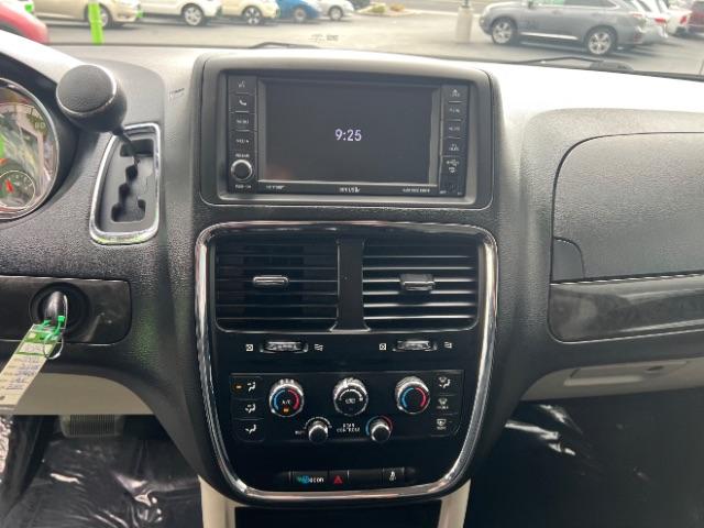 2020 Black Onyx Crystal Pearlcoat /Black/Light Graystone Dodge Grand Caravan SE (2C4RDGBG6LR) with an Pentastar 3.6L V-6 DOHC engine, Automatic transmission, located at 1865 East Red Hills Pkwy, St. George, 84770, (435) 628-0023, 37.120850, -113.543640 - Versatile Southern Utah travel starts with this 2020 Dodge Grand Caravan SE. Its 3.6L V6, 6-speed automatic transmission, and front-wheel drive make it a smart fit for family trips, school runs, commuting, and weekend travel. With 102982 miles, this Grand Caravan is ready for its next adventure. Th- Photo#17