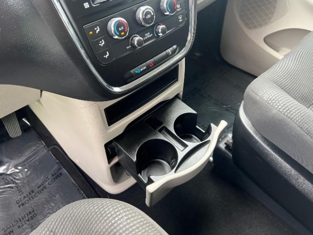 2020 Black Onyx Crystal Pearlcoat /Black/Light Graystone Dodge Grand Caravan SE (2C4RDGBG6LR) with an Pentastar 3.6L V-6 DOHC engine, Automatic transmission, located at 1865 East Red Hills Pkwy, St. George, 84770, (435) 628-0023, 37.120850, -113.543640 - Versatile Southern Utah travel starts with this 2020 Dodge Grand Caravan SE. Its 3.6L V6, 6-speed automatic transmission, and front-wheel drive make it a smart fit for family trips, school runs, commuting, and weekend travel. With 102982 miles, this Grand Caravan is ready for its next adventure. Th- Photo#18