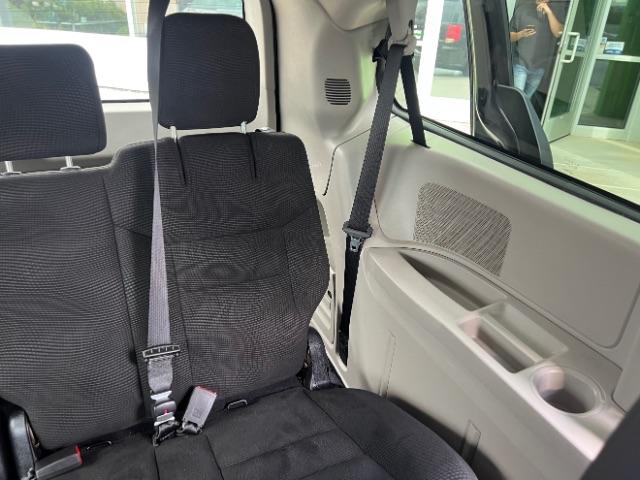 2020 Black Onyx Crystal Pearlcoat /Black/Light Graystone Dodge Grand Caravan SE (2C4RDGBG6LR) with an Pentastar 3.6L V-6 DOHC engine, Automatic transmission, located at 1865 East Red Hills Pkwy, St. George, 84770, (435) 628-0023, 37.120850, -113.543640 - Versatile Southern Utah travel starts with this 2020 Dodge Grand Caravan SE. Its 3.6L V6, 6-speed automatic transmission, and front-wheel drive make it a smart fit for family trips, school runs, commuting, and weekend travel. With 102982 miles, this Grand Caravan is ready for its next adventure. Th- Photo#23